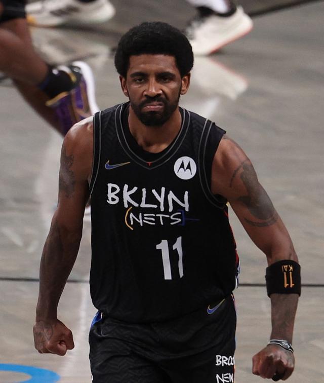 开云体育下载-背靠背第二战砍下40+7 哈登伤退篮网还有欧神仙